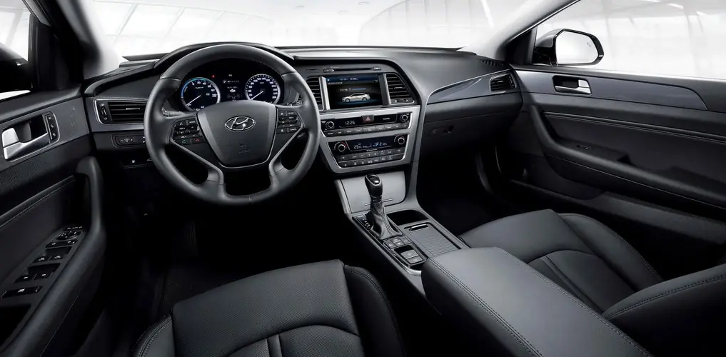 Hyundai Sonata салон